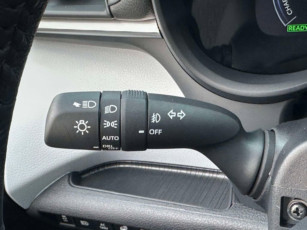 Used 2025 Toyota Sienna Platinum image 37