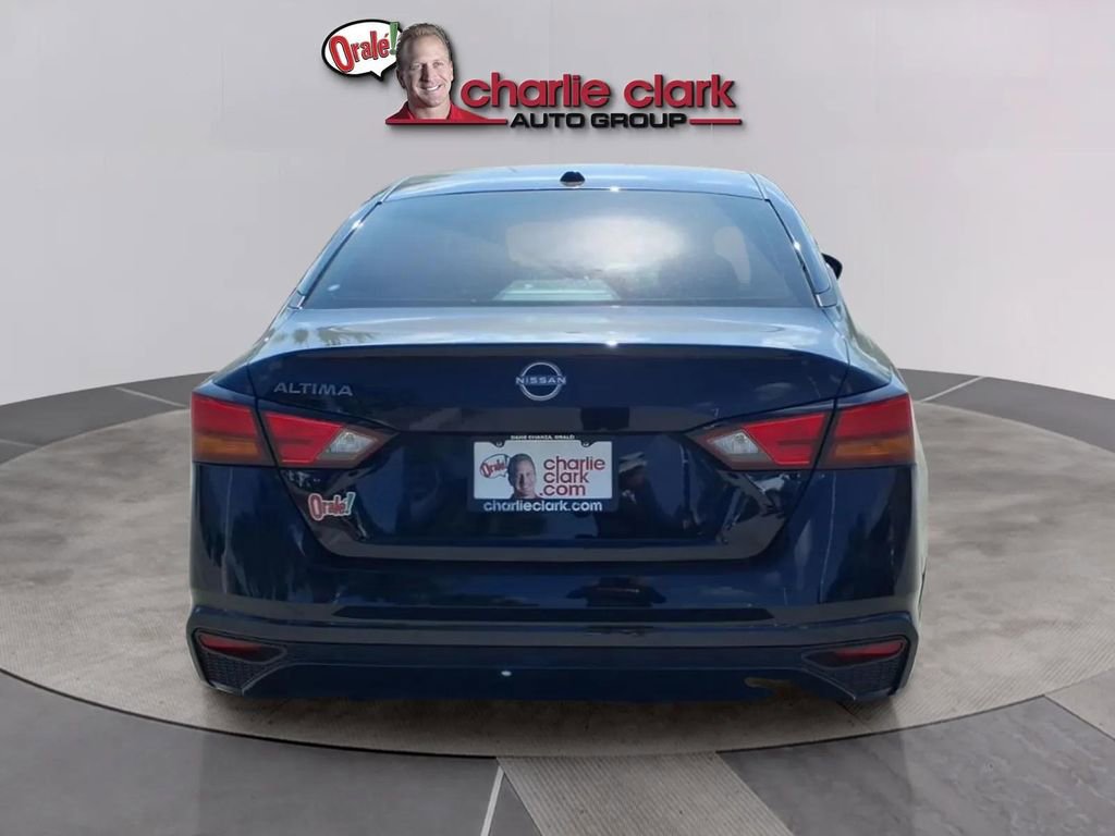 Used 2025 Nissan Altima 2.5 S FWD image 4