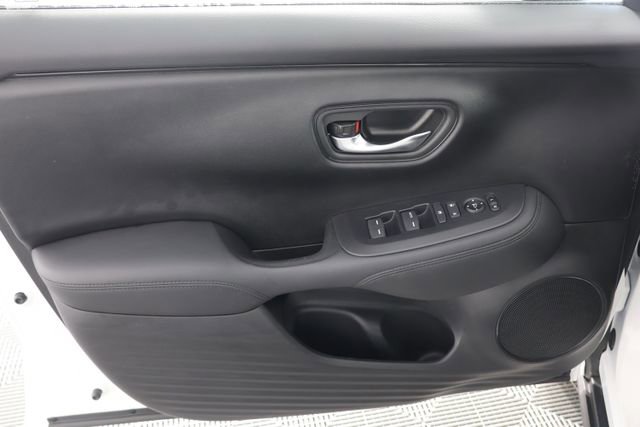 Certified 2025 Honda HR-V LX image 23