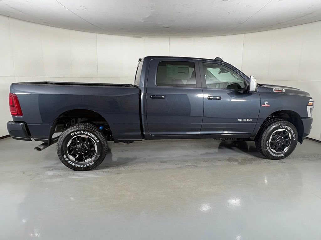 New 2026 RAM 2500 Laramie AWD/4WD image 9