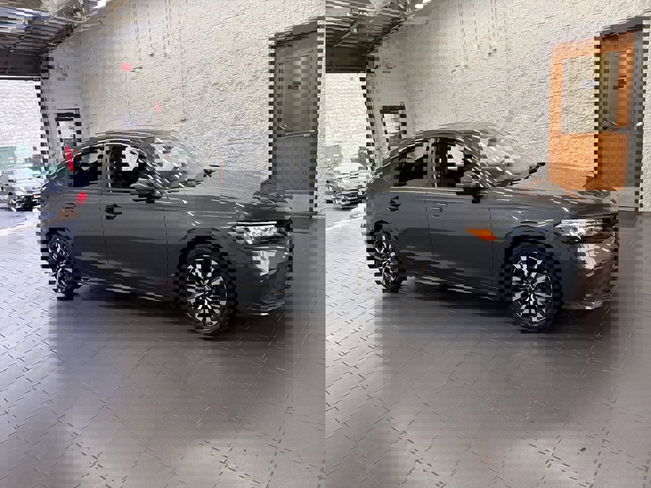 Used 2023 Honda Civic EX-L image 1