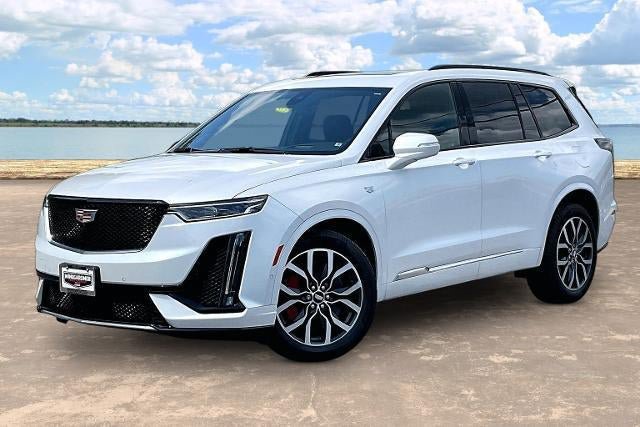 Used 2025 Cadillac XT6 Sport w/ Platinum Package AWD/4WD image 3