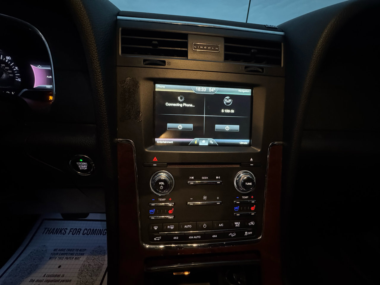 Used 2015 Lincoln Navigator L 4WD image 16