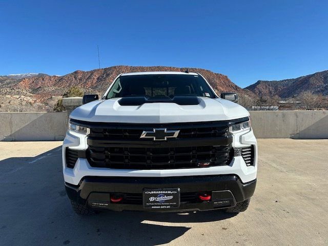 Used 2023 Chevrolet Silverado 1500 LT Trail Boss w/ Convenience Package II image 5