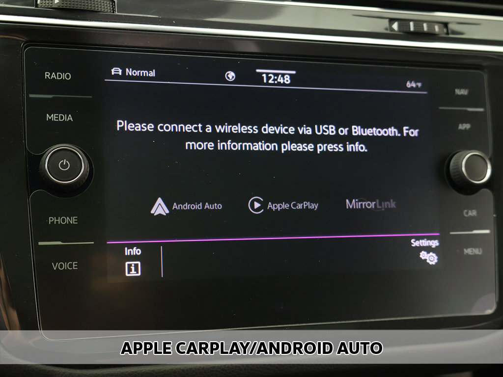 Used 2022 Volkswagen Tiguan SEL R-Line AWD/4WD image 9
