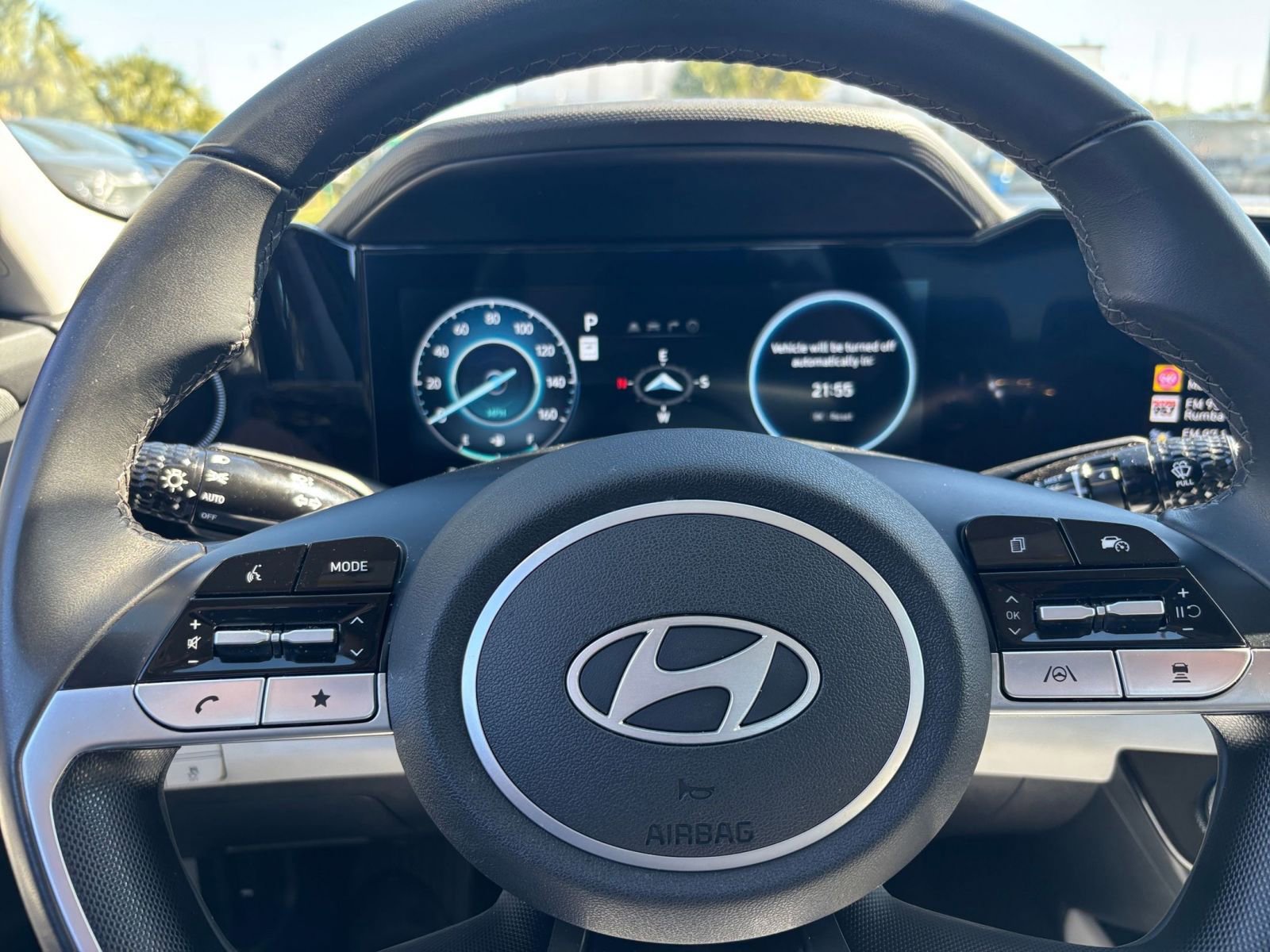 Used 2025 Hyundai Elantra Limited image 28