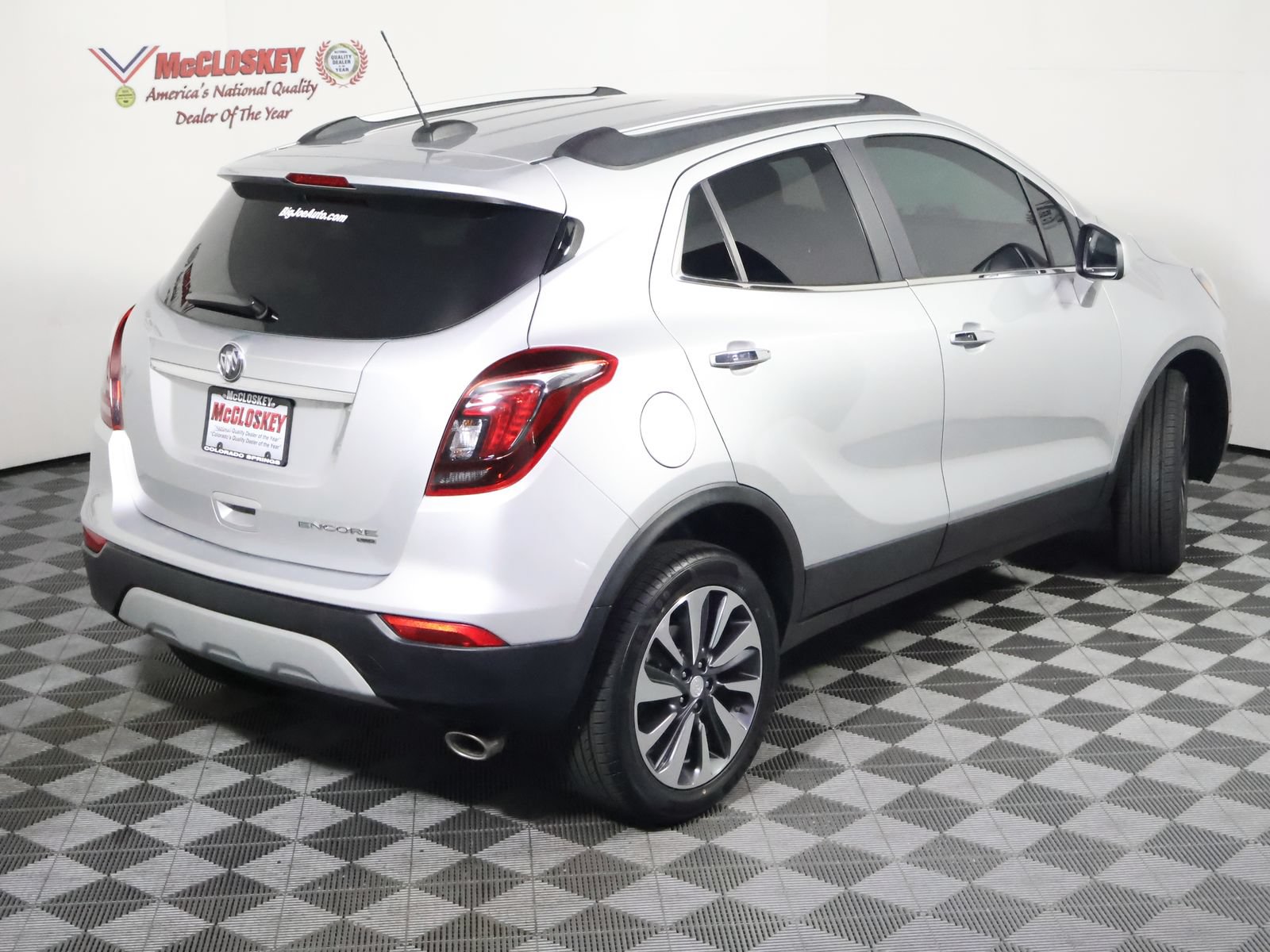 Used 2022 Buick Encore Preferred w/ Safety Package AWD/4WD image 4