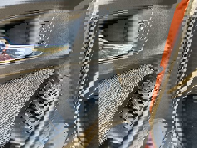 Used 2021 Chevrolet TrailBlazer LT w/ Convenience Package image 24