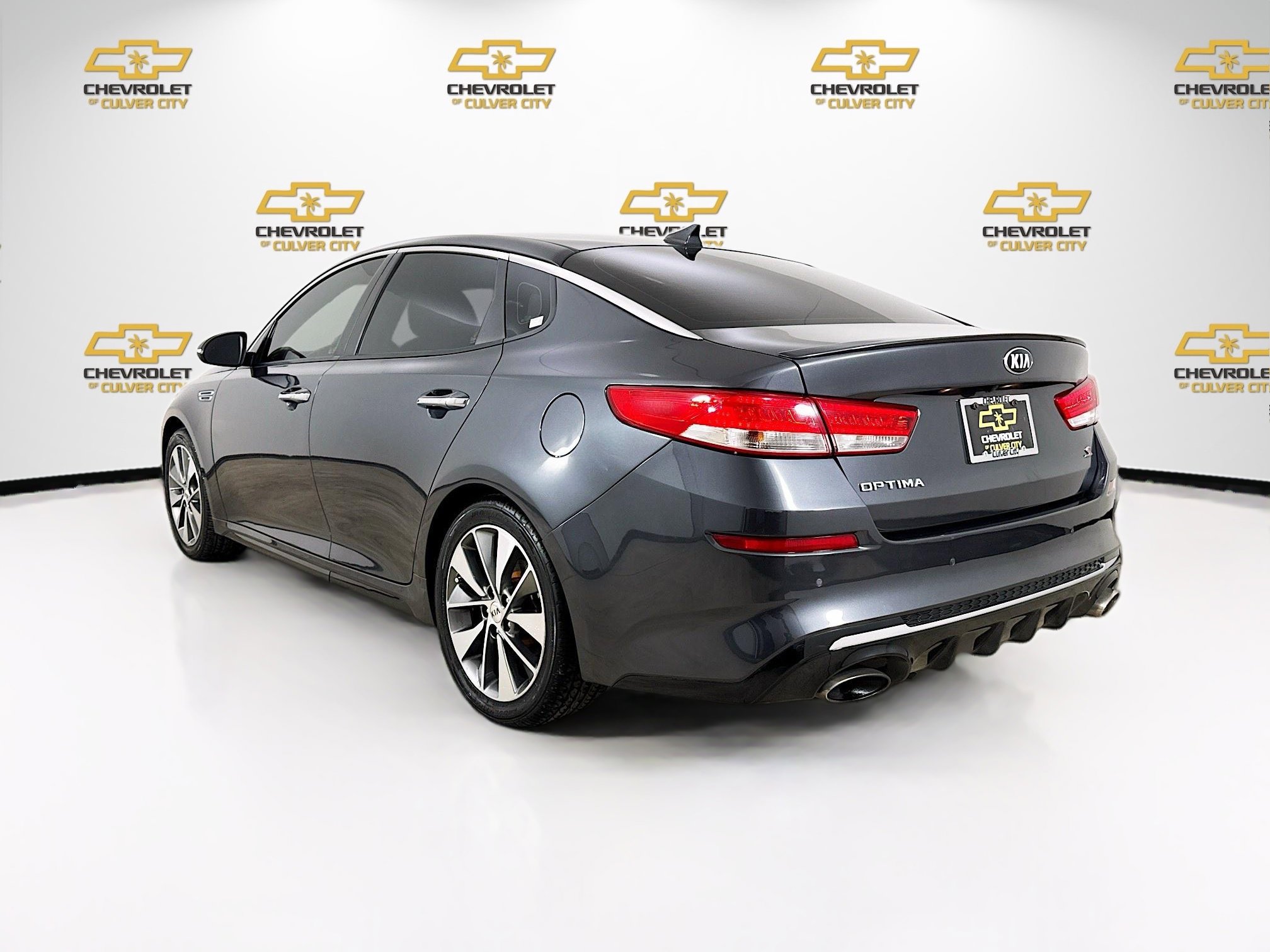 Used 2019 Kia Optima S image 5