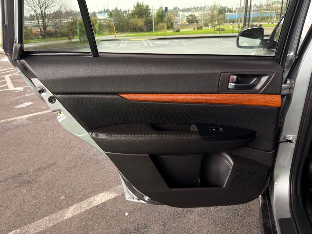 Used 2013 Subaru Outback 2.5i Limited image 24