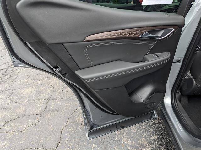 Used 2023 Buick Envision Avenir AWD/4WD image 16