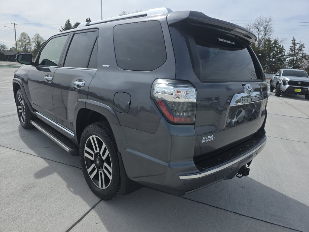 Used 2022 Toyota 4Runner Limited AWD/4WD image 7