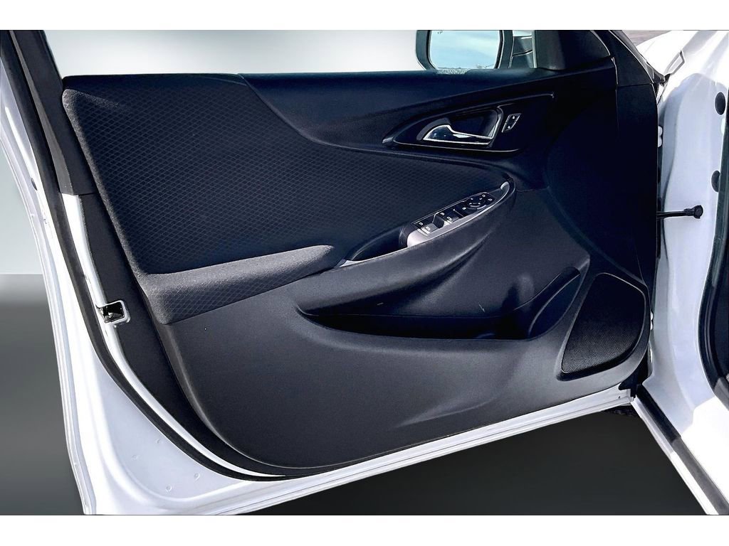 Used 2024 Chevrolet Malibu LT w/ Sport Edition image 17
