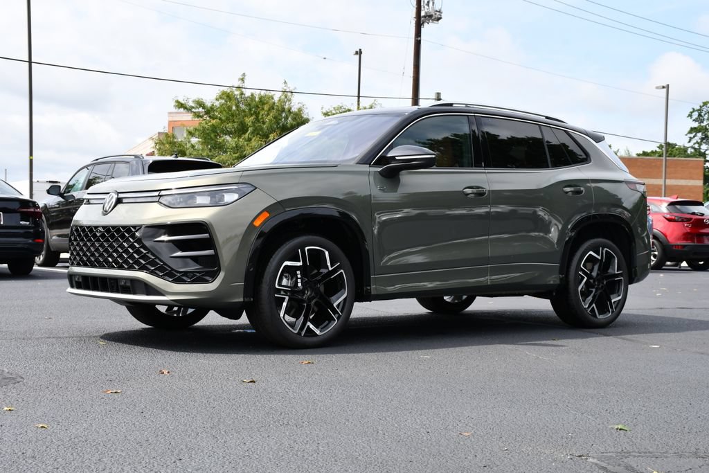 New 2026 Volkswagen Tiguan SEL R-Line AWD/4WD image 3