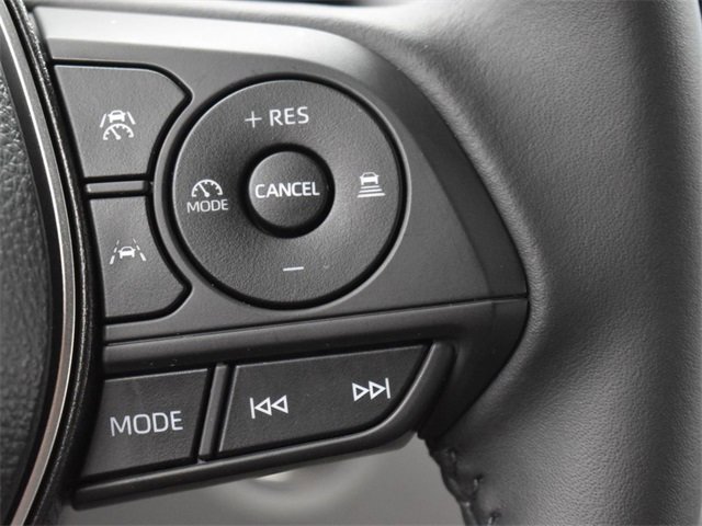 Used 2025 Toyota Corolla SE image 25