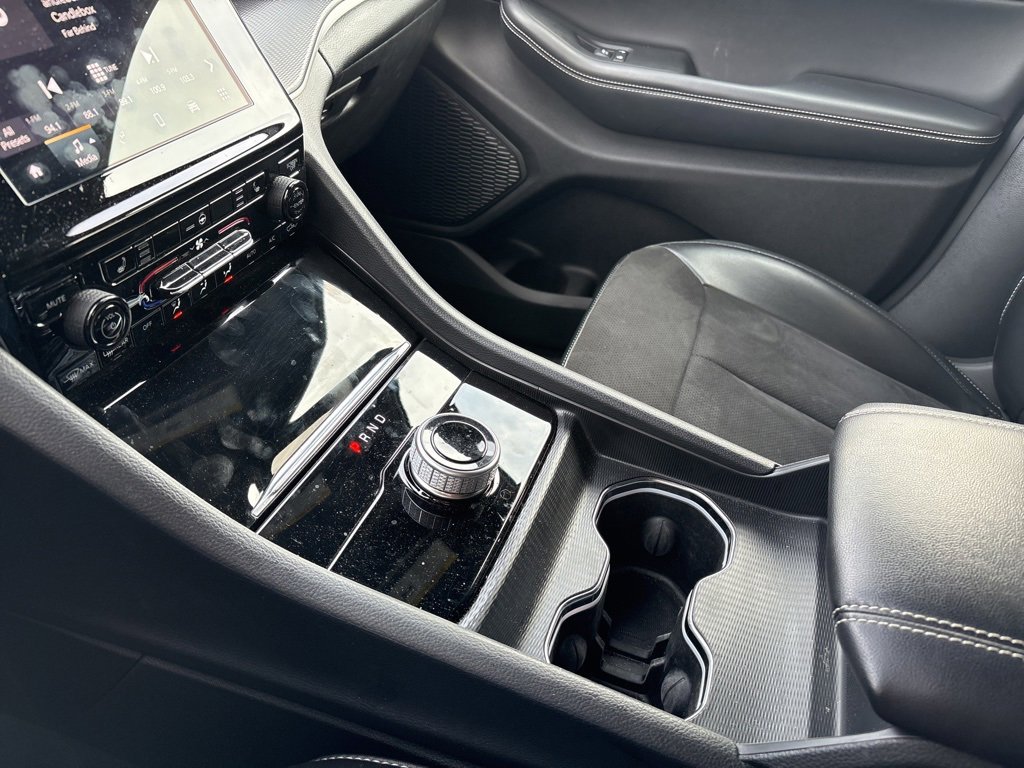 Used 2023 Jeep Grand Cherokee L Altitude image 17