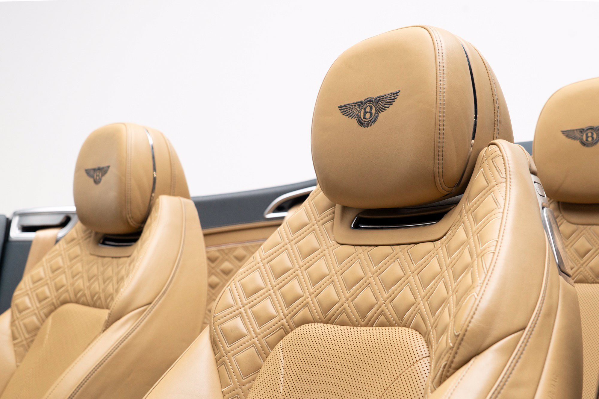 Used 2020 Bentley Continental GT AWD/4WD image 16