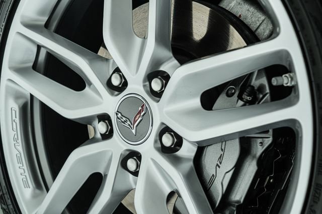 Used 2019 Chevrolet Corvette Stingray Coupe w/ 1LT RWD image 22