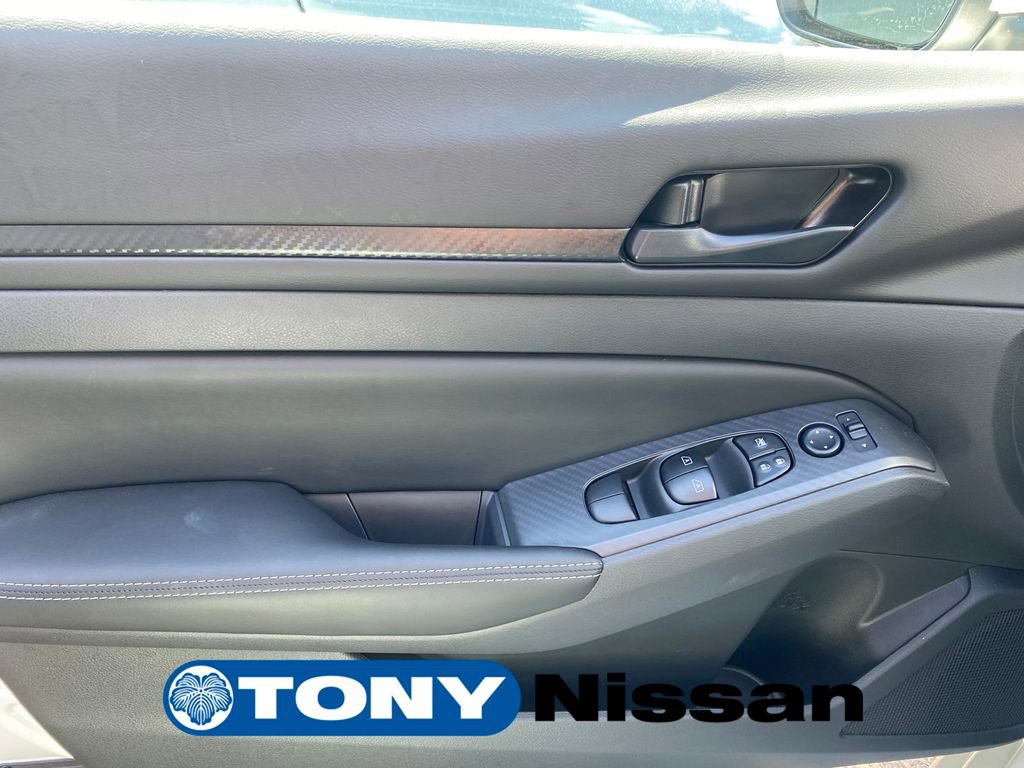 New 2026 Nissan Altima 2.5 SV FWD image 13