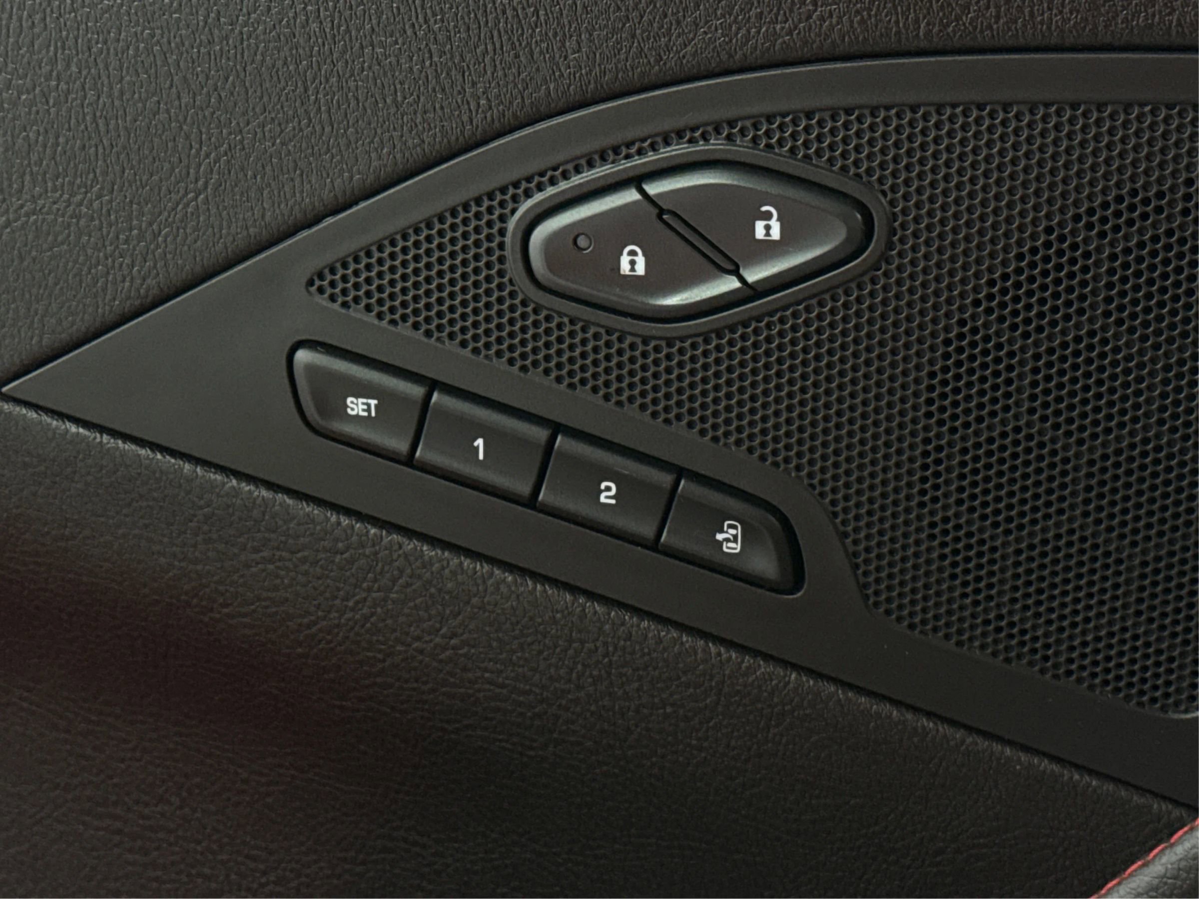 Used 2014 Chevrolet Corvette Stingray Coupe w/ 2LT Preferred Equipment Group image 18