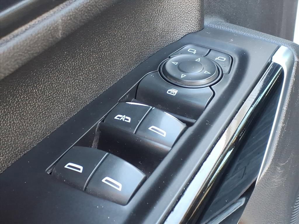 Used 2020 Chevrolet Silverado 2500 LT w/ Convenience Package image 12