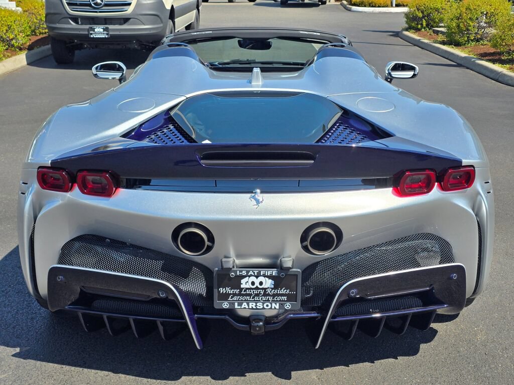 Used 2022 Ferrari SF90 Spider AWD/4WD image 5