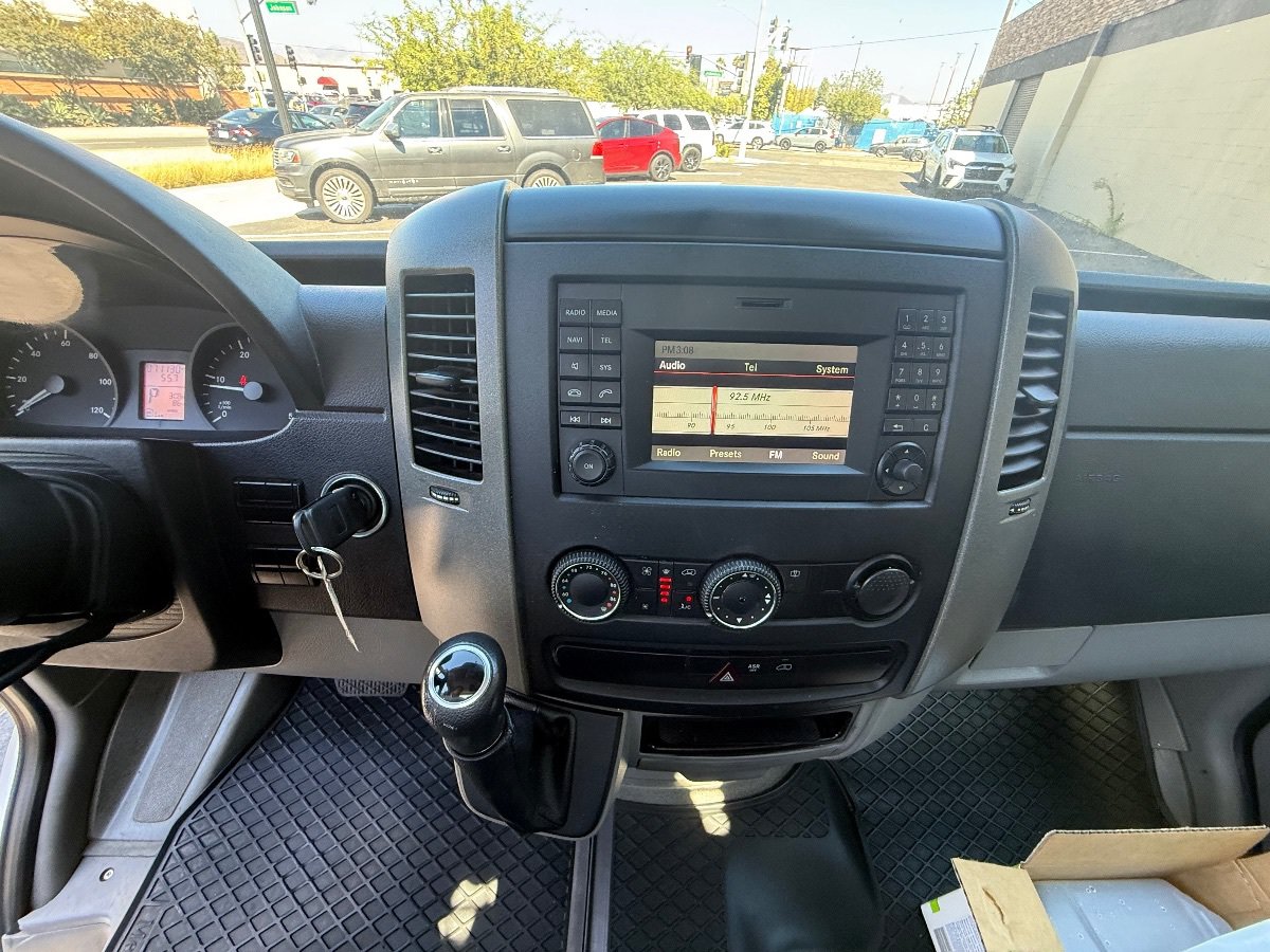 Used 2014 Freightliner Sprinter 3500 w/ Front Bench Seat Package RWD image 16
