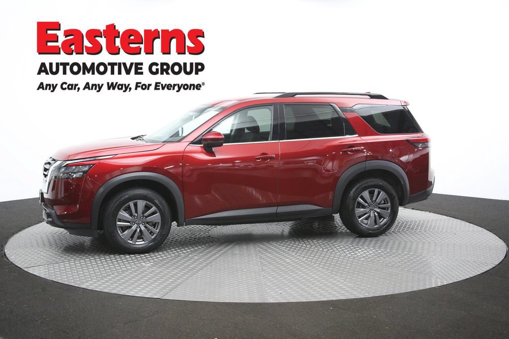 Used 2025 Nissan Pathfinder SV FWD image 58