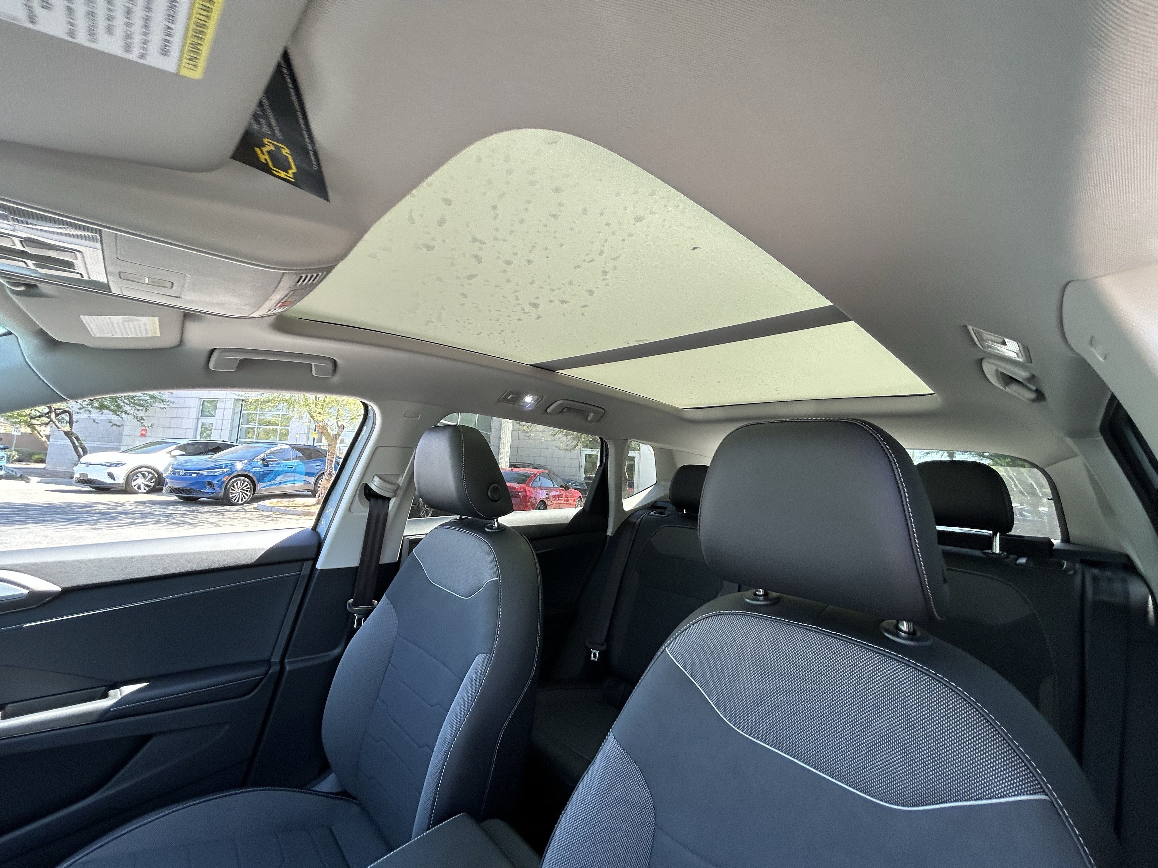 New 2026 Volkswagen Taos SE FWD image 18