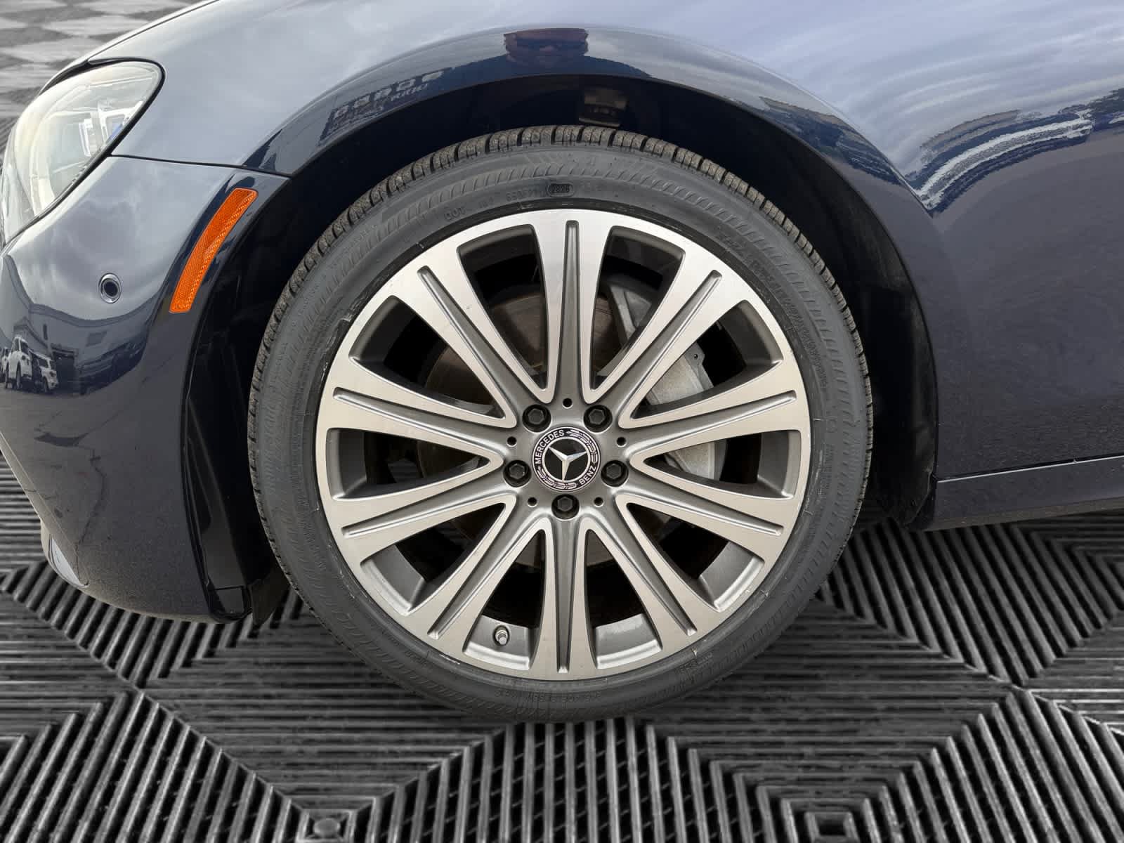 Certified 2022 Mercedes-Benz E 350 4MATIC Sedan image 9