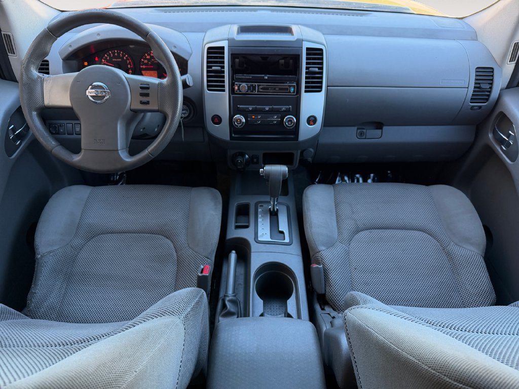 Used 2010 Nissan Frontier SE RWD image 14