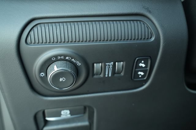 Used 2023 Jeep Grand Wagoneer Series II AWD/4WD image 37