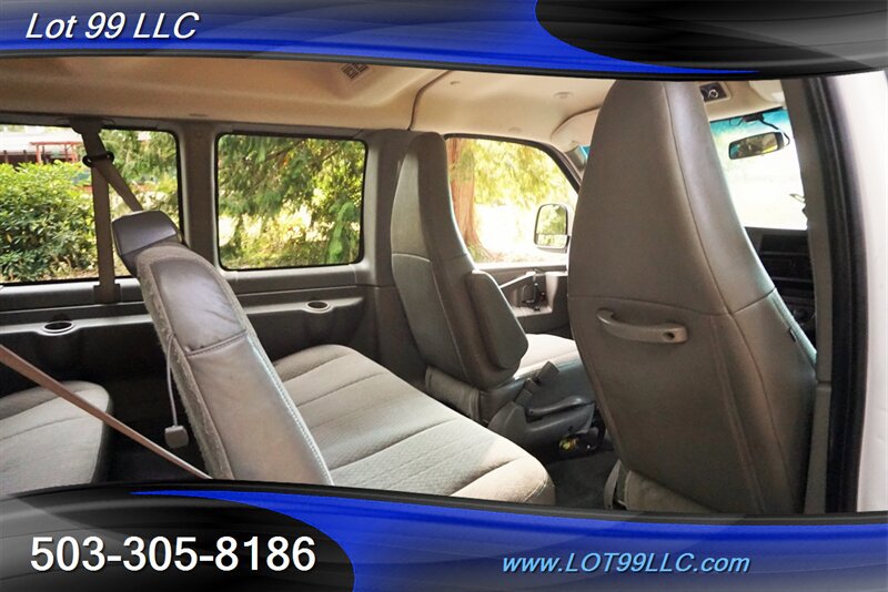 Used 2017 Chevrolet Express 3500 LT w/ LT Preferred Equipment Group RWD image 16