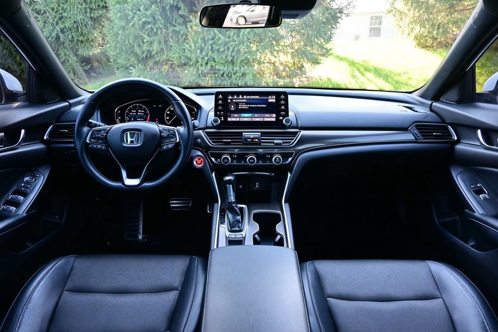 Used 2018 Honda Accord Sport image 24
