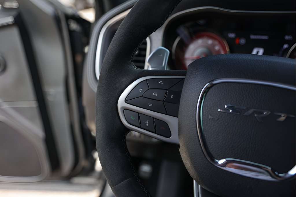 Used 2023 Dodge Charger SRT Hellcat w/ Harman/Kardon Audio Group RWD image 13