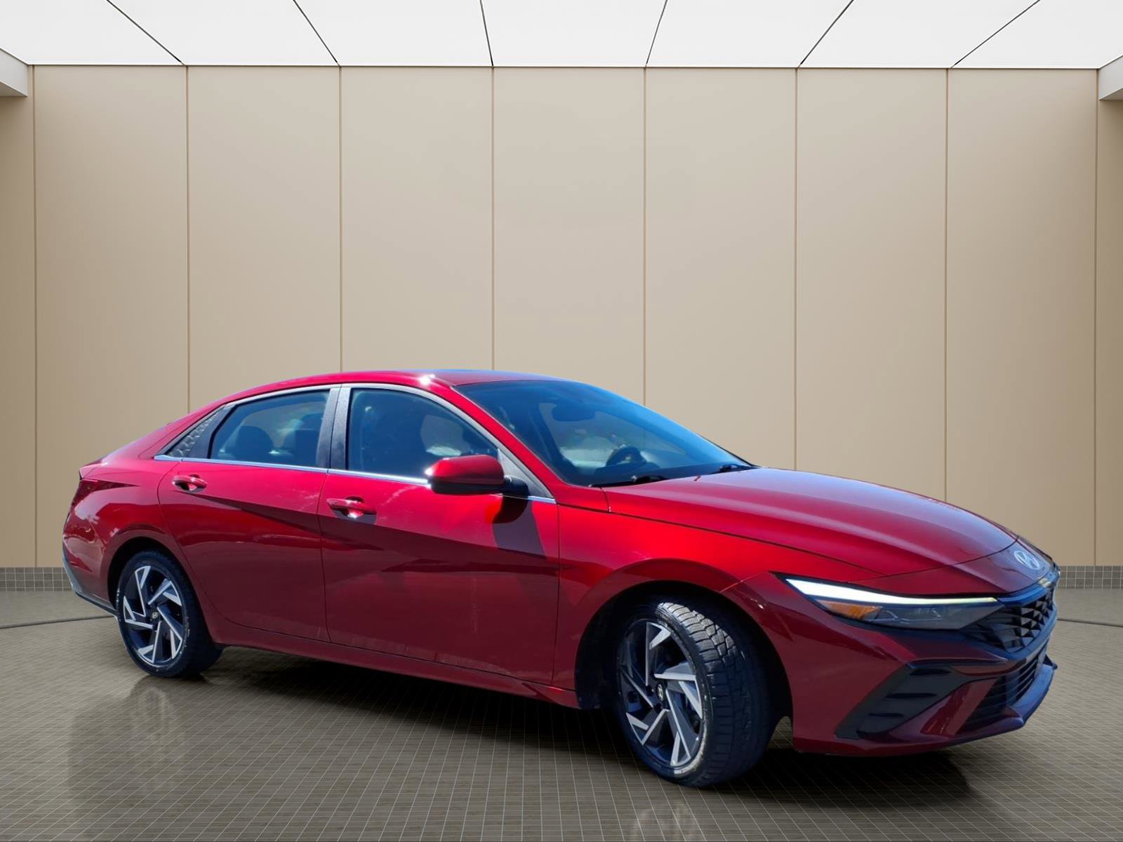 Used 2025 Hyundai Elantra SEL image 4