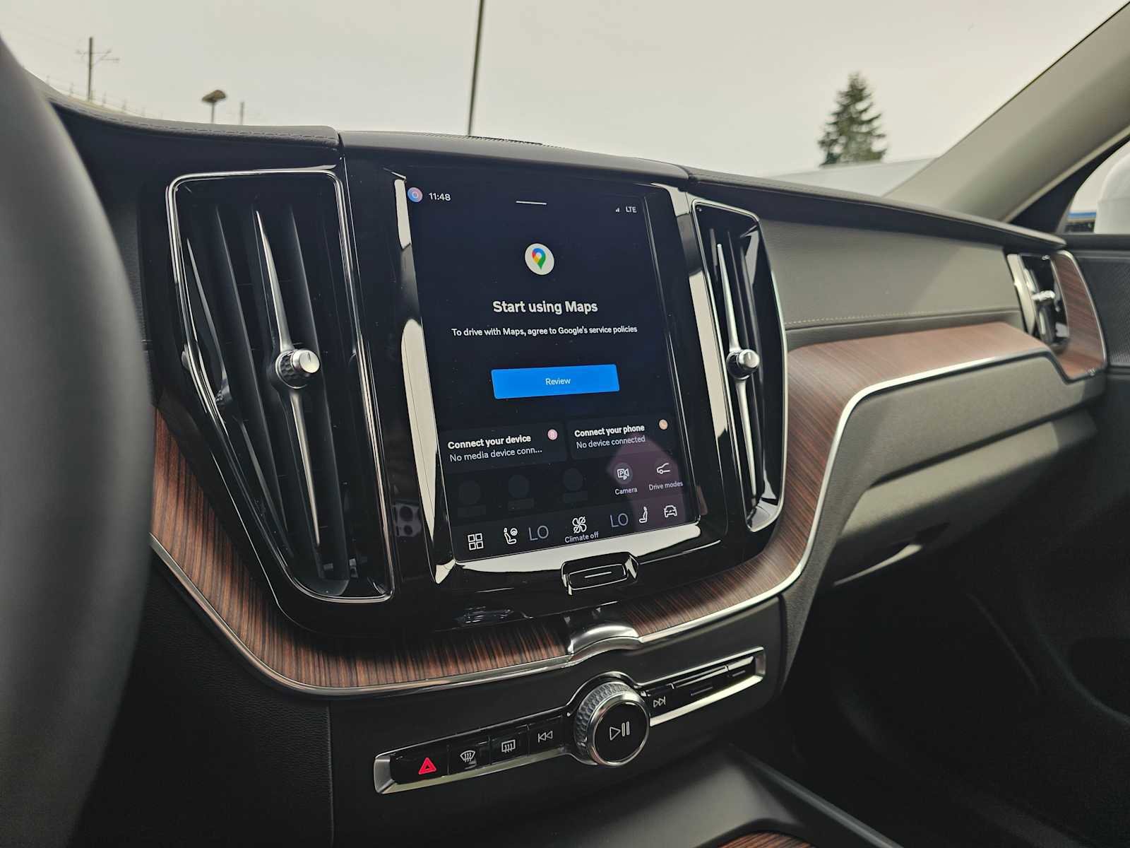 Certified 2023 Volvo XC60 T8 Ultimate image 29