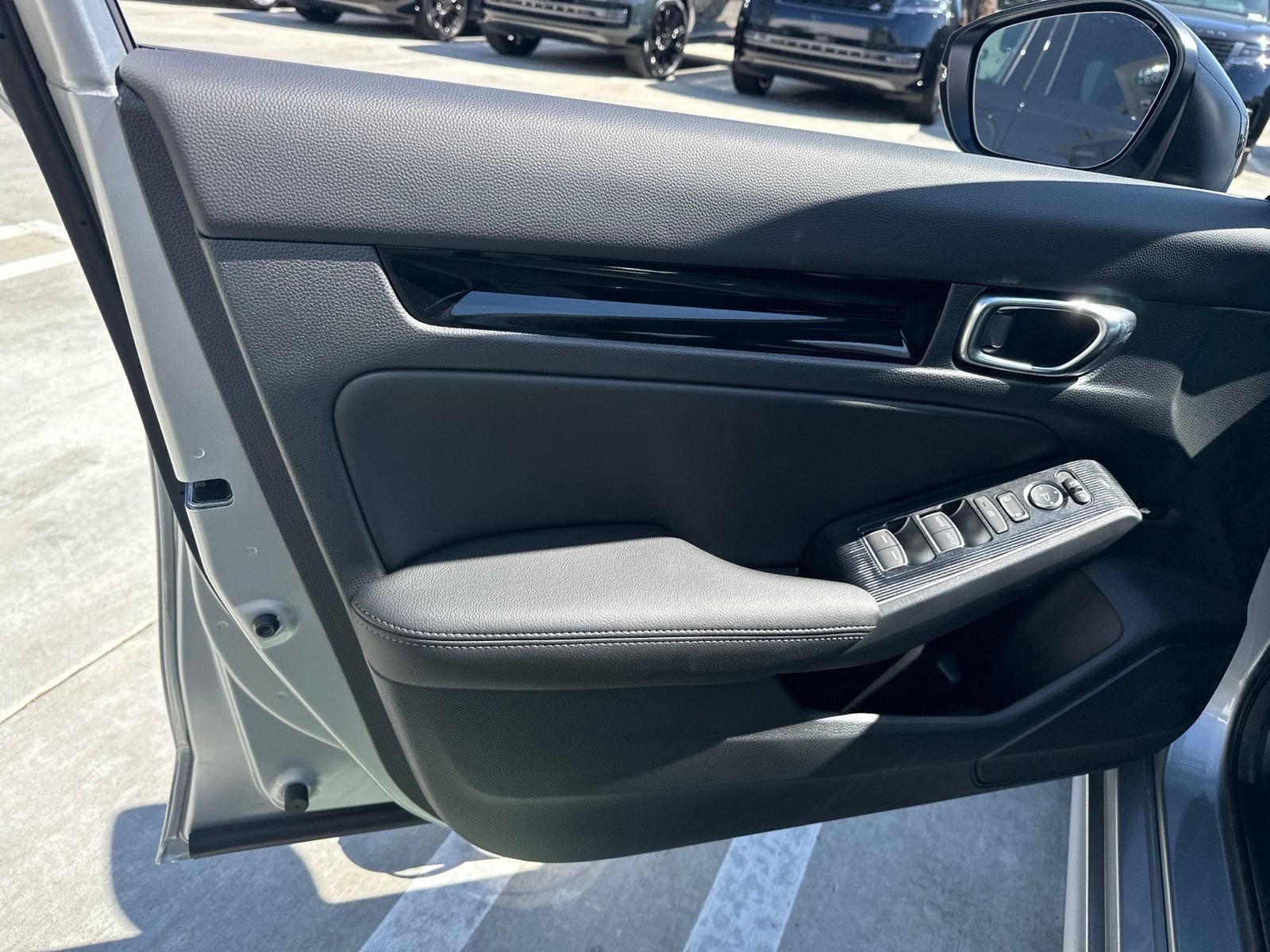 Used 2025 Honda Civic Sport image 14