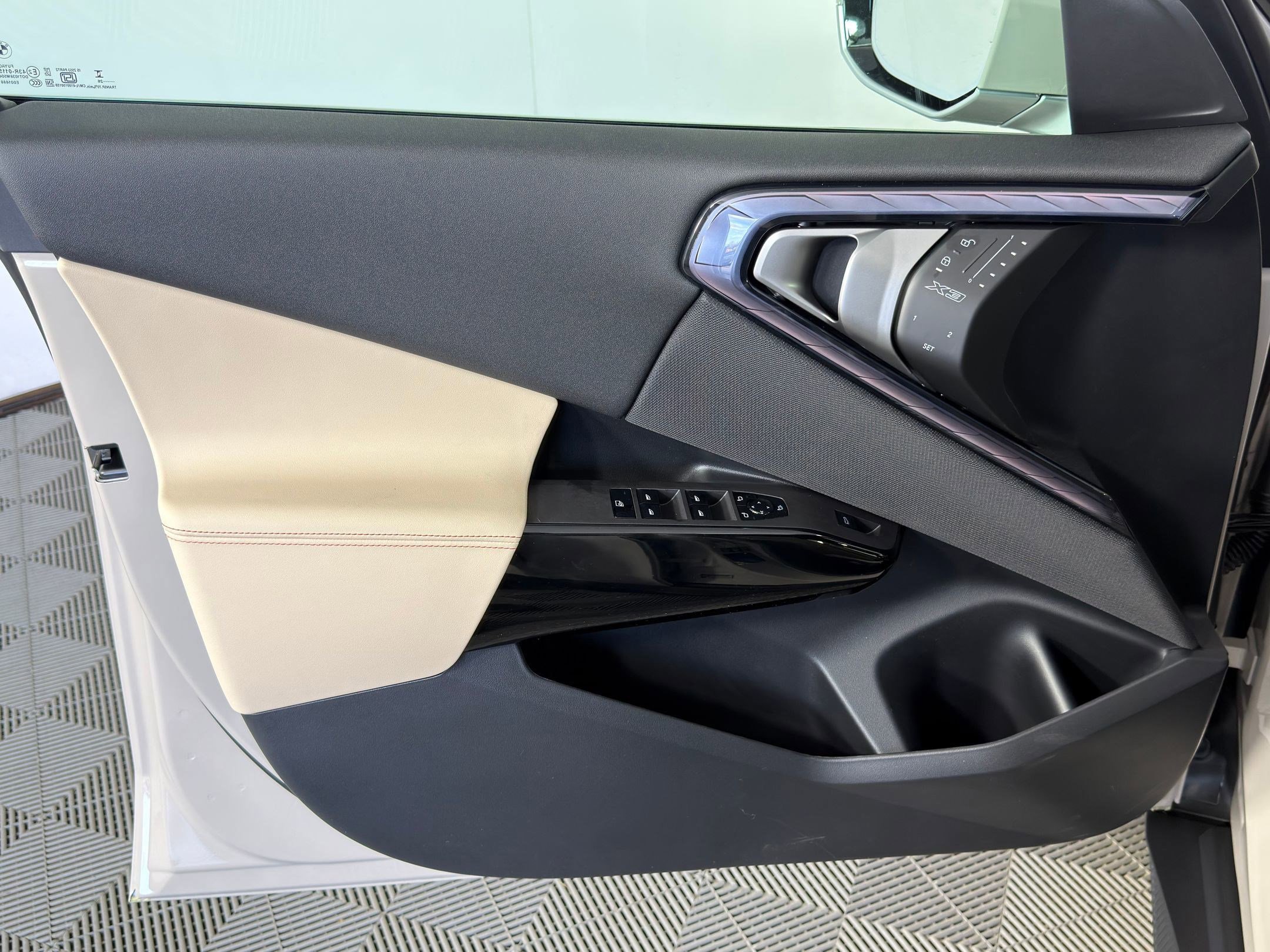 Used 2026 BMW X3 xDrive30 w/ Convenience Package image 19