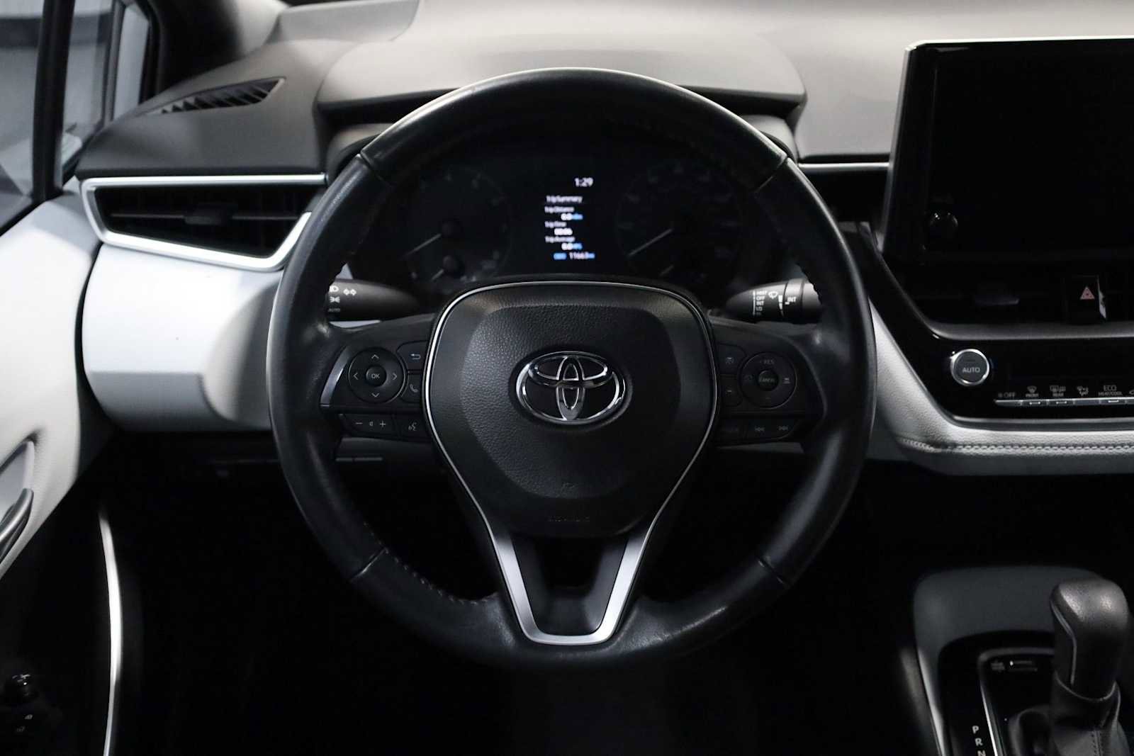 Used 2023 Toyota Corolla SE image 21