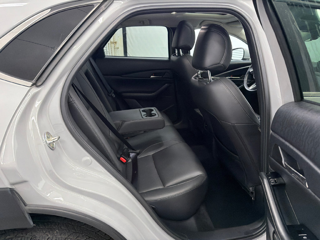Used 2025 MAZDA CX-30 AWD 2.5 S w/ Preferred Package image 16