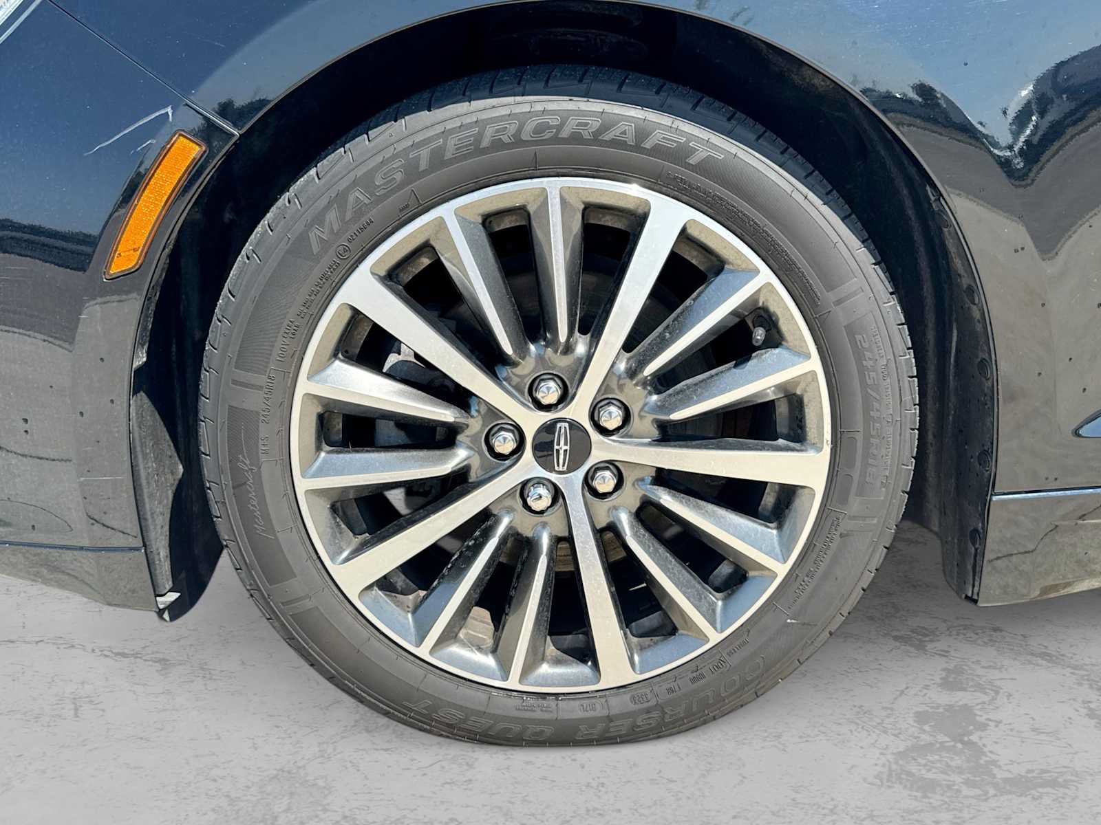 Used 2017 Lincoln MKZ Premiere AWD/4WD image 13