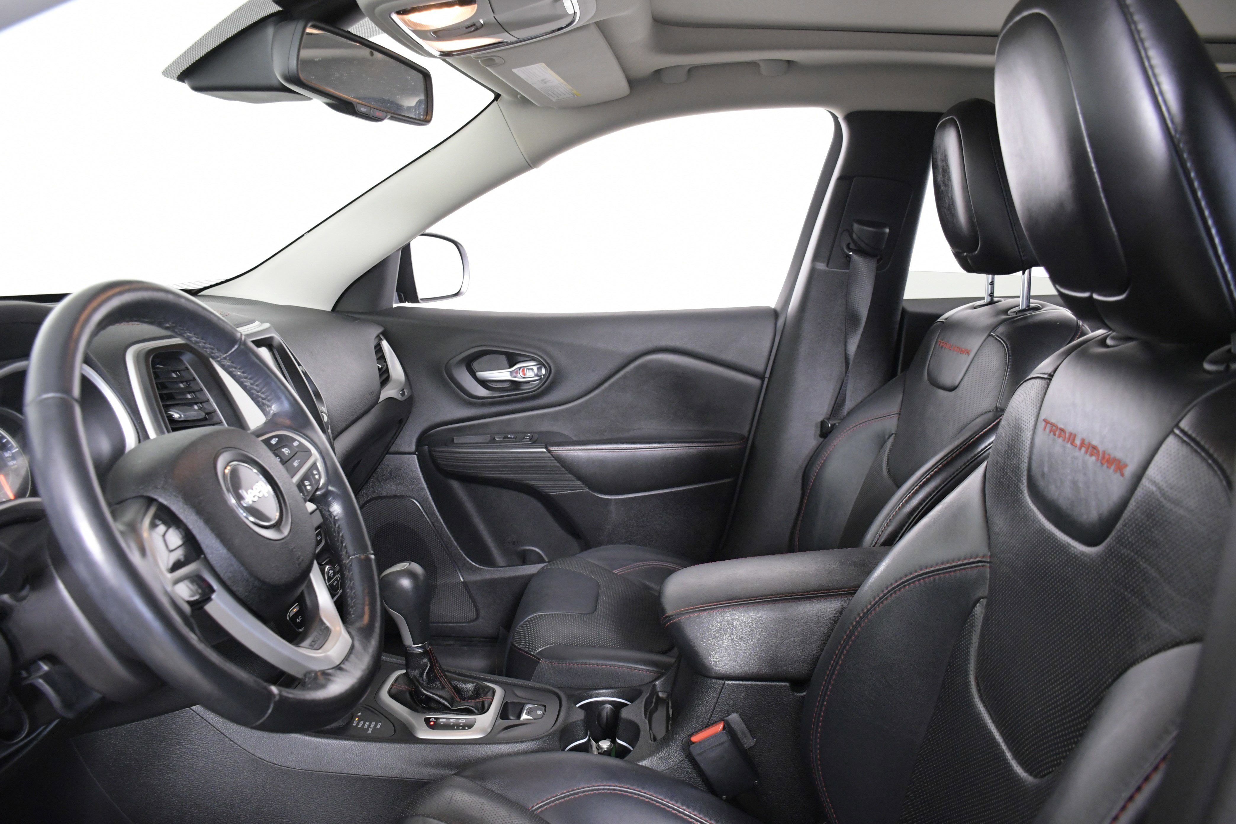 Used 2016 Jeep Cherokee Trailhawk w/ Comfort/Convenience Group image 21