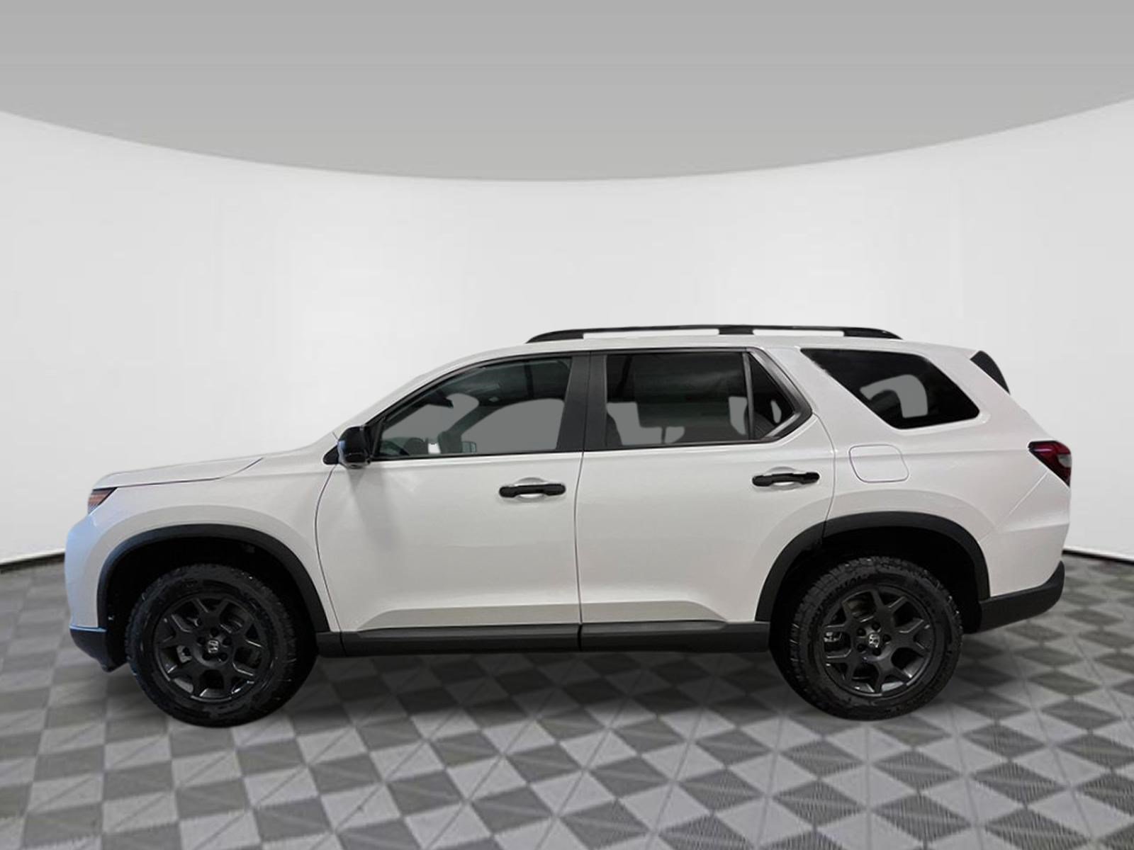 New 2026 Honda Pilot TrailSport image 3