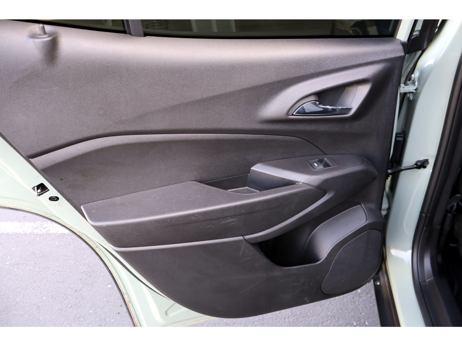 Used 2024 Chevrolet Trax RS FWD image 18