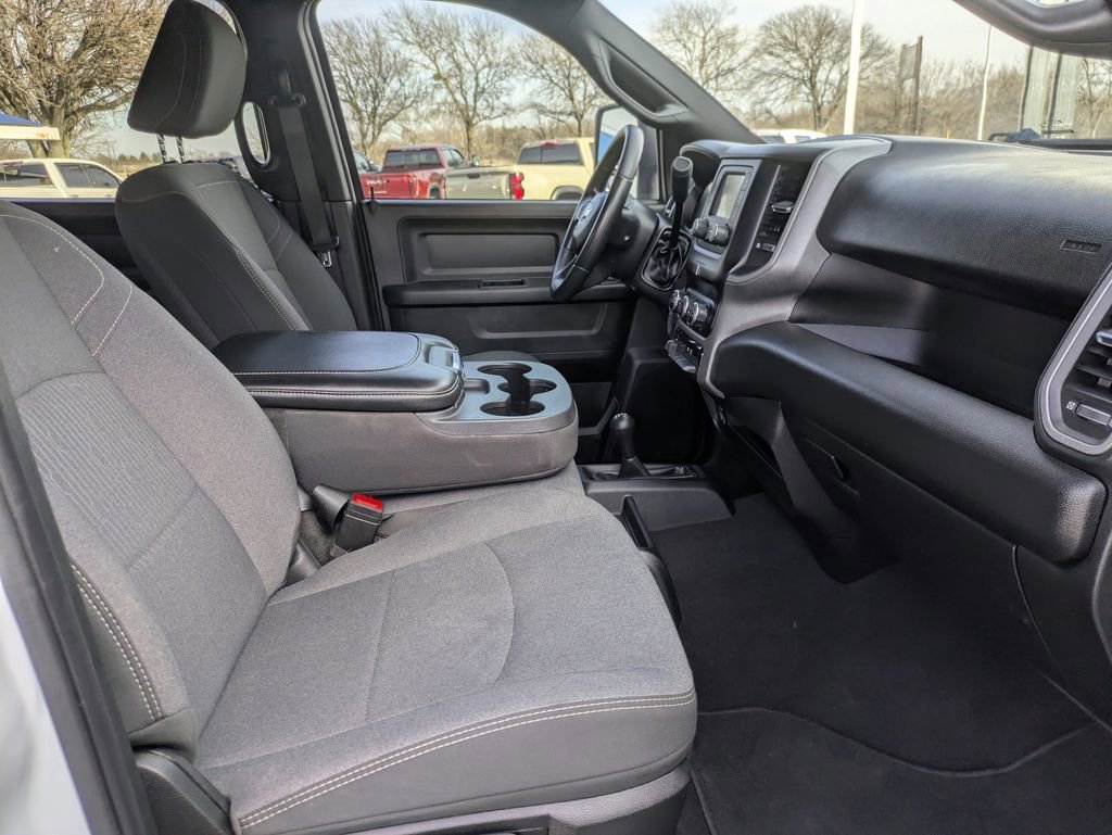 Used 2024 RAM 3500 Tradesman w/ Chrome Appearance Group image 29