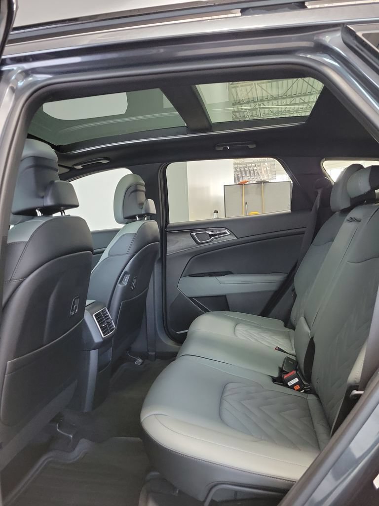 Used 2023 Kia Sportage X-Line w/ X-Line Premium Package AWD/4WD image 29