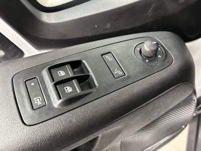 Used 2025 RAM ProMaster 2500 w/ Convenience Group FWD image 20