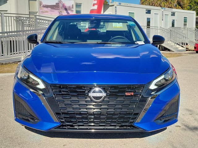 Certified 2025 Nissan Altima 2.5 SR image 11