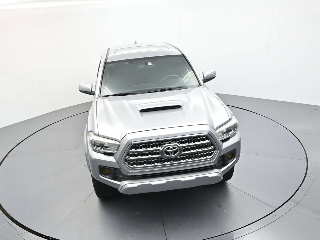 Used 2016 Toyota Tacoma TRD Sport w/ Premium & Technology Package AWD/4WD image 24